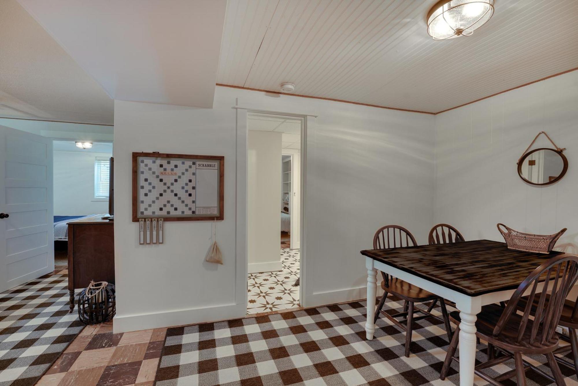 Walk To Beach Lake Michigan Getaway! Muskegon Exterior photo